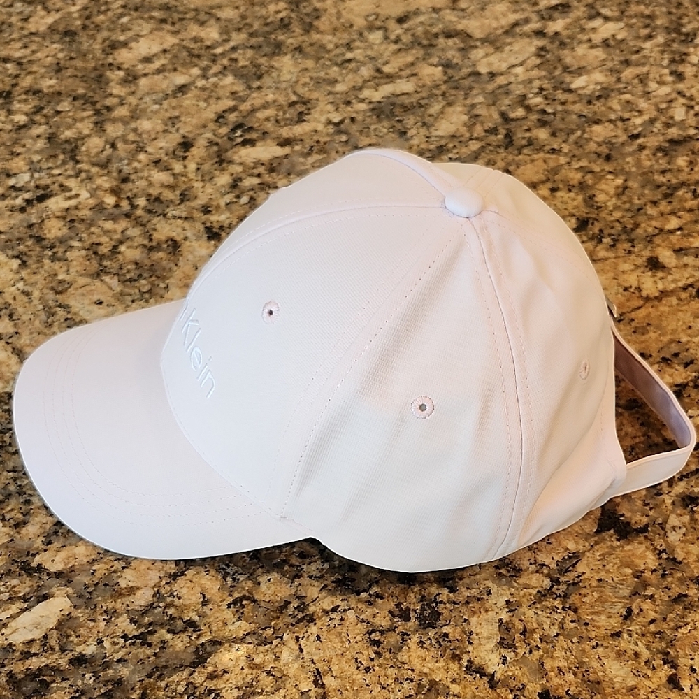 Calvin Klein Light Pink Baseball Hat - Picture 2 of 6